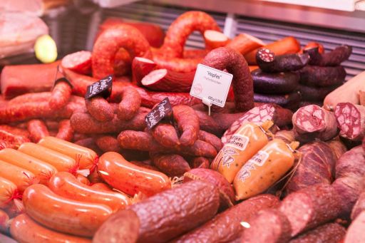 Einblick in unsere Wursttheke